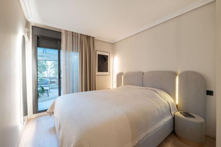 Image No.12-2 Bed Apartment for sale