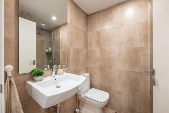 Image No.14-2 Bed Apartment for sale