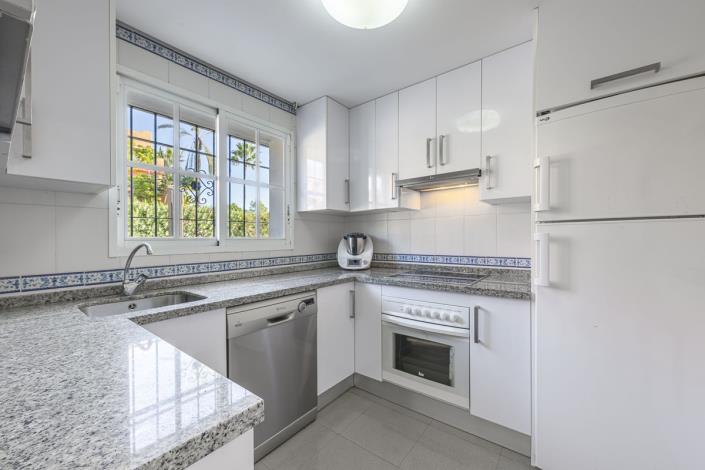 Image No.5-3 Bed Townhouse for sale