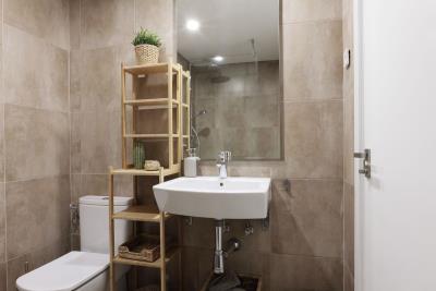 25-45e7a00e8ada30030040e20a35fbccfd