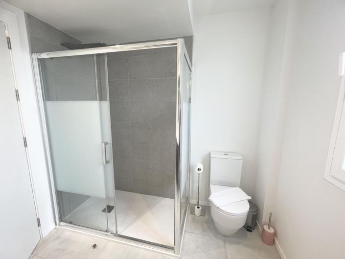 Image No.10-3 Bed Apartment for sale