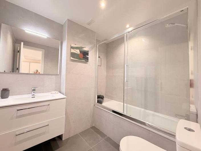 Image No.7-3 Bed Apartment for sale