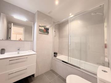 27-f6e8bc237ba13ac4c268badec6354f3d