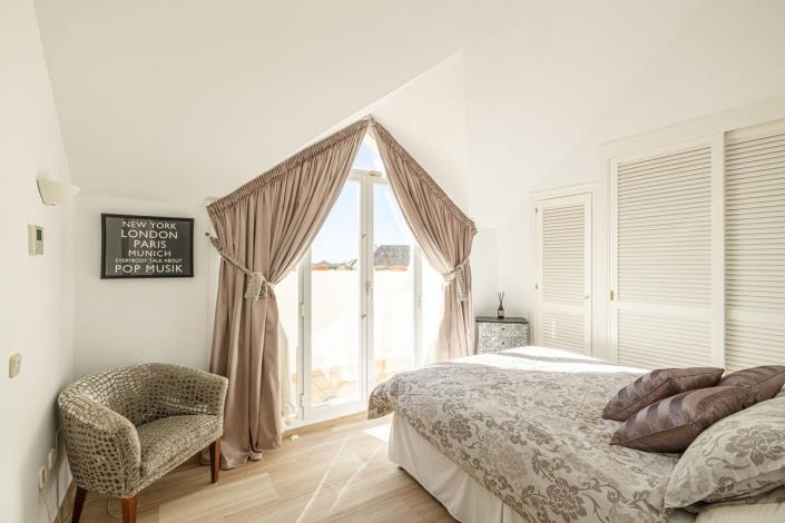 Image No.7-3 Bed Duplex for sale