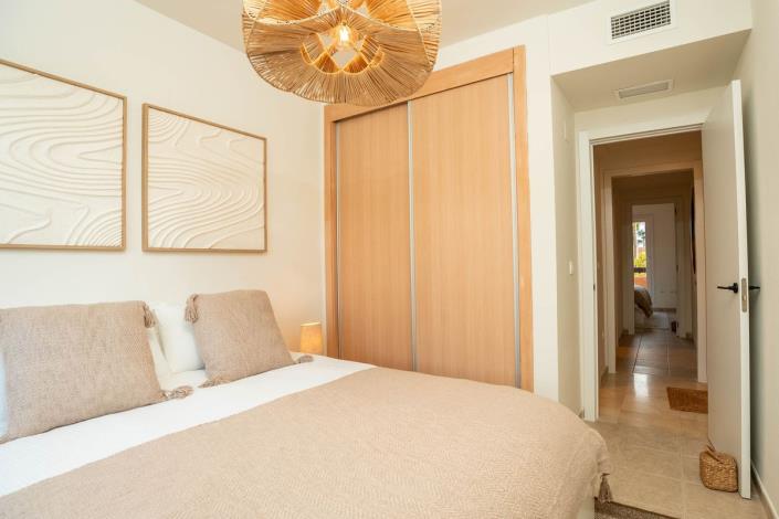 Image No.5-2 Bed Apartment for sale