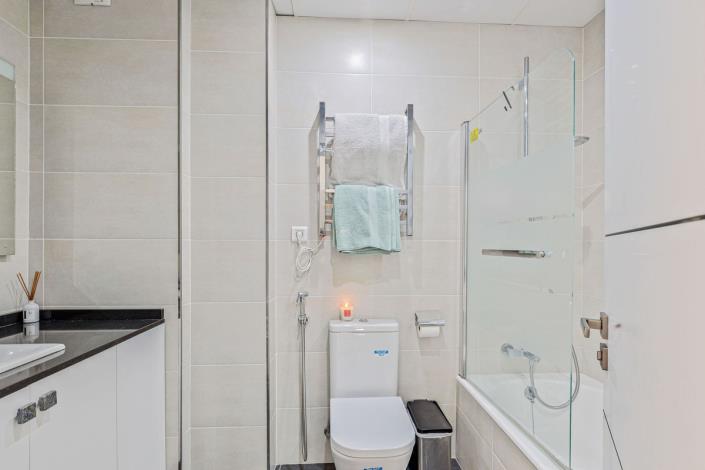 Image No.11-5 Bed Townhouse for sale