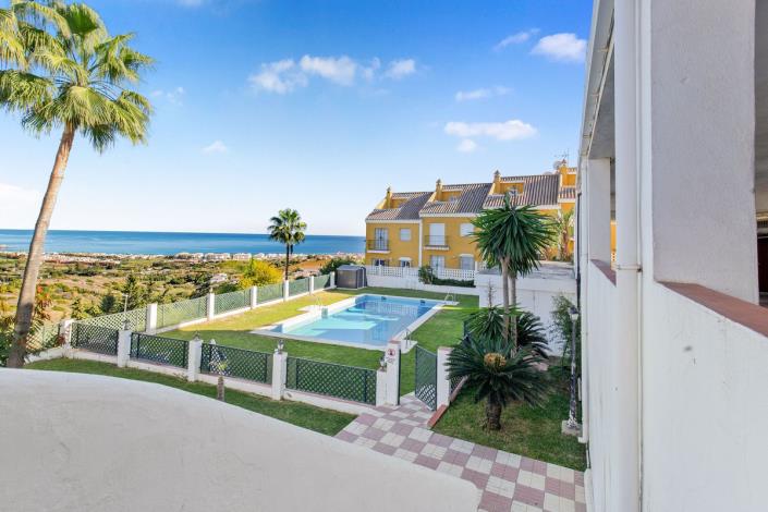 Image No.20-5 Bed Townhouse for sale