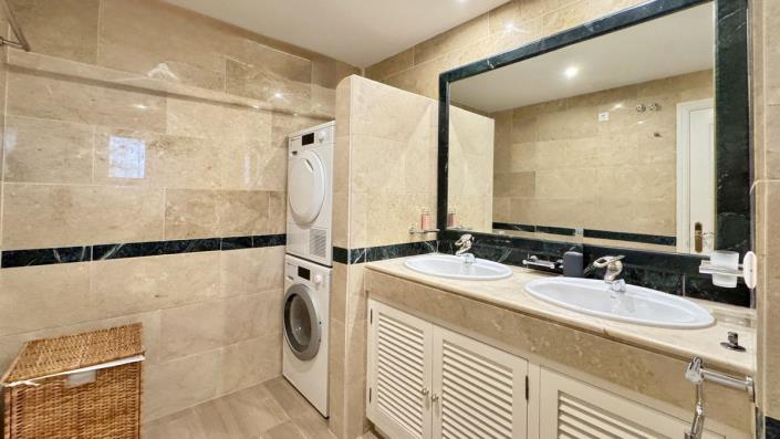 Image No.12-2 Bed Apartment for sale