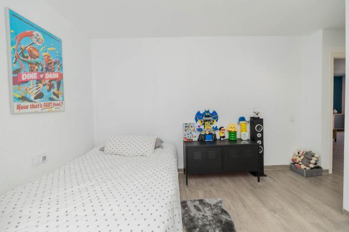 Image No.8-2 Bed Apartment for sale