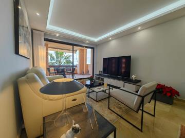 10-bb915d1cb19341576dcdc994b81ab9c5