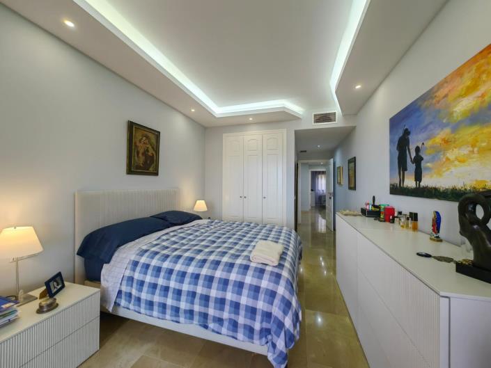 Image No.12-2 Bed Apartment for sale