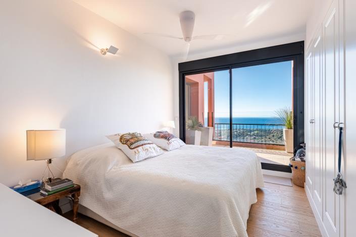 Image No.6-4 Bed Apartment for sale