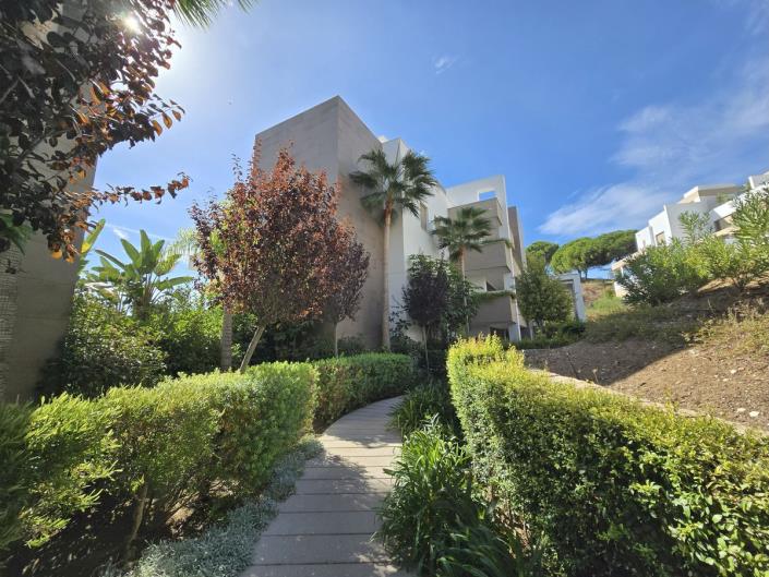 Image No.11-2 Bed Apartment for sale