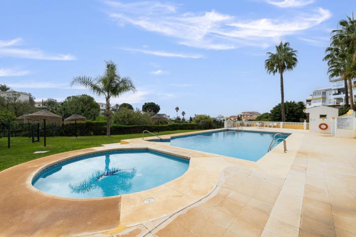 Image No.12-3 Bed Apartment for sale