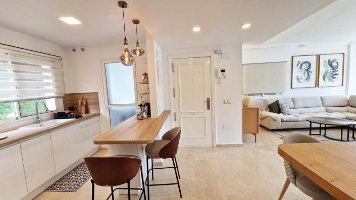 Image No.8-3 Bed Penthouse for sale