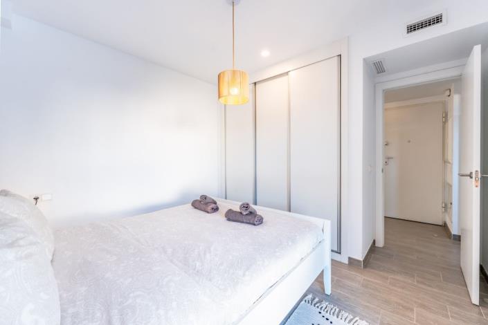 Image No.12-3 Bed Apartment for sale