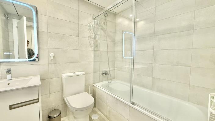 Image No.11-3 Bed Apartment for sale