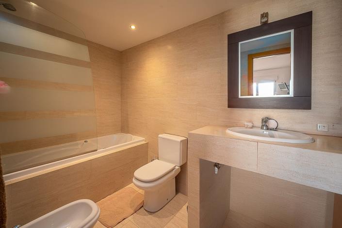 Image No.6-2 Bed Duplex for sale