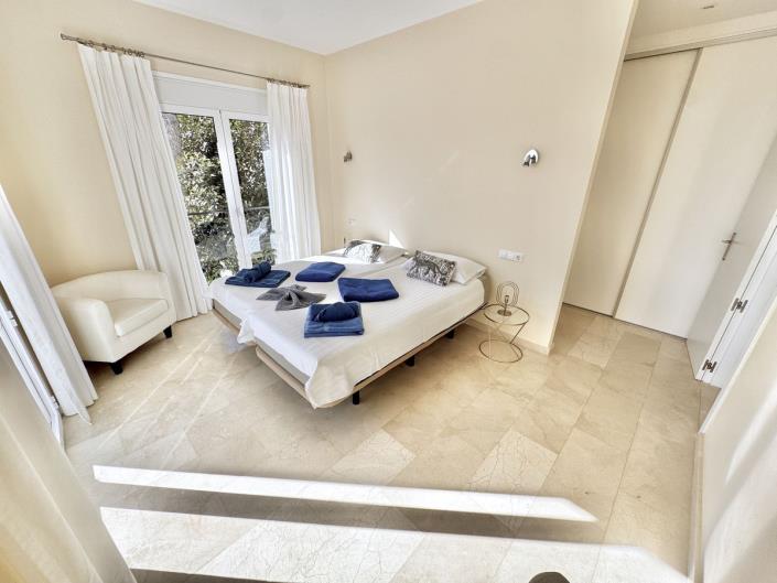 Image No.16-5 Bed Villa / Detached for sale