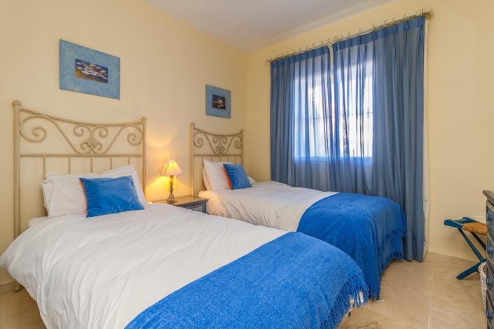 Image No.8-Appartement de 2 chambres à vendre à Elviria