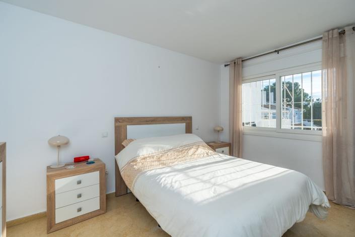 Image No.8-2 Bed Apartment for sale