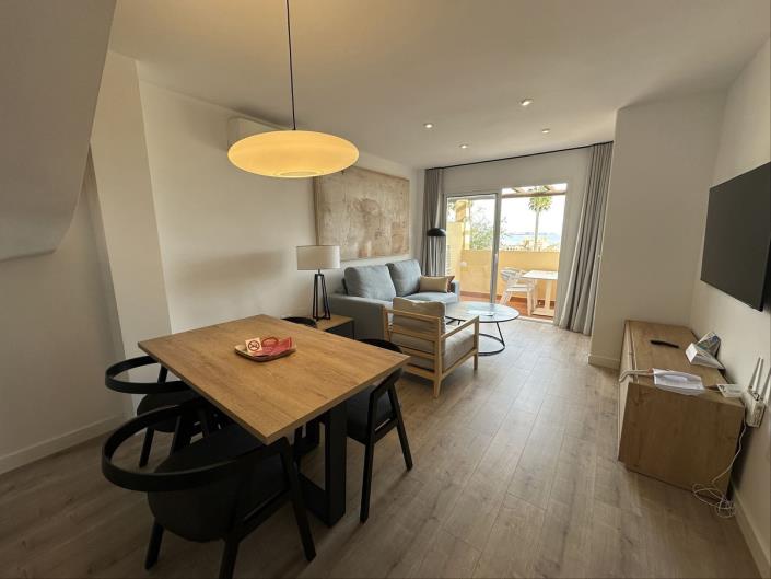 Image No.2-2 Bed Townhouse for sale