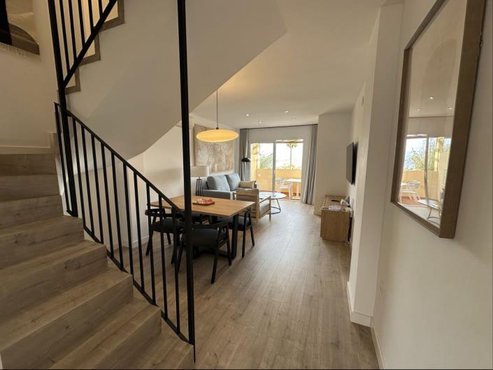 Image No.6-2 Bed Townhouse for sale