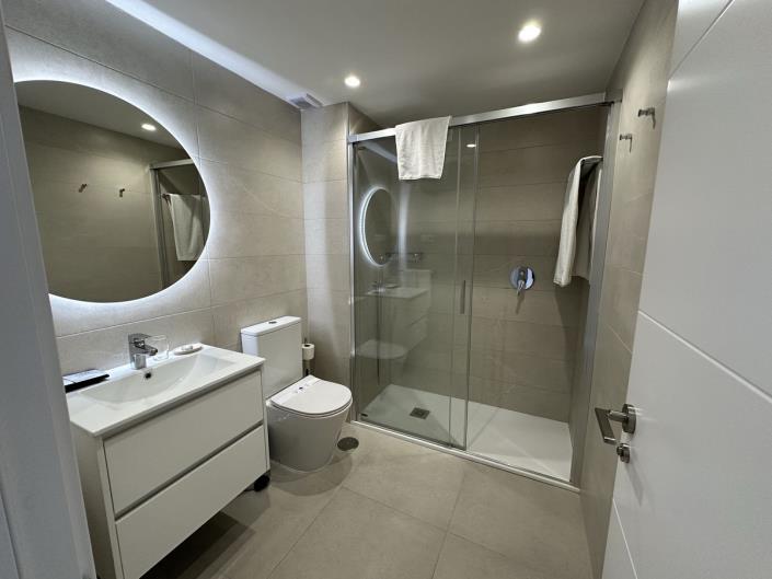 Image No.14-2 Bed Townhouse for sale