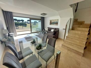 16-ec67b526875bf0124b6ce4328a754439