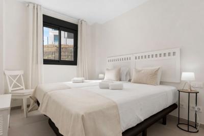 16-ec67b526875bf0124b6ce4328a754439