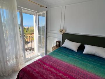 8-e64a9055bba3e77ac8aca3b893cdf826