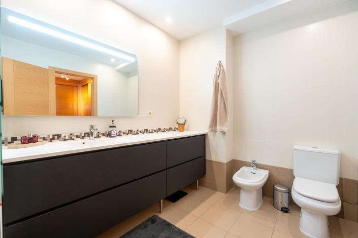 Image No.12-Appartement de 2 chambres à vendre à Calahonda