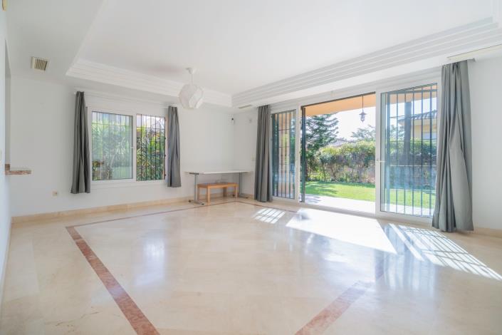 Image No.3-3 Bed House for sale