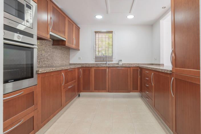 Image No.5-3 Bed House for sale