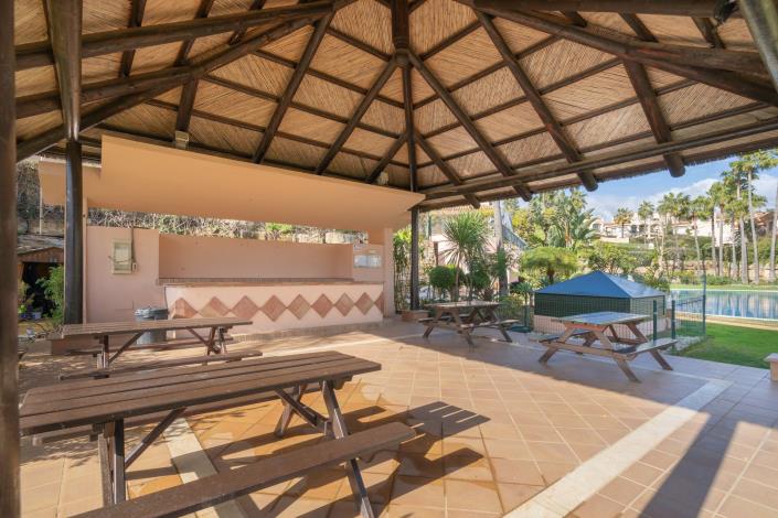 Image No.22-3 Bed House for sale