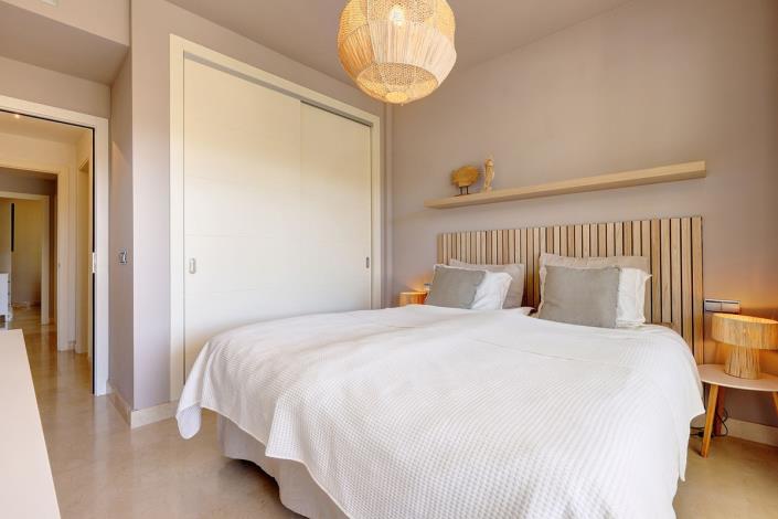 Image No.10-2 Bed Apartment for sale