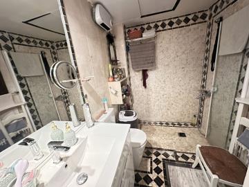 10-bb915d1cb19341576dcdc994b81ab9c5