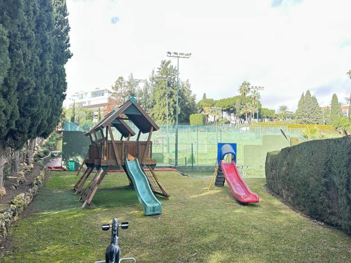 Image No.20-1 Bed Apartment for sale