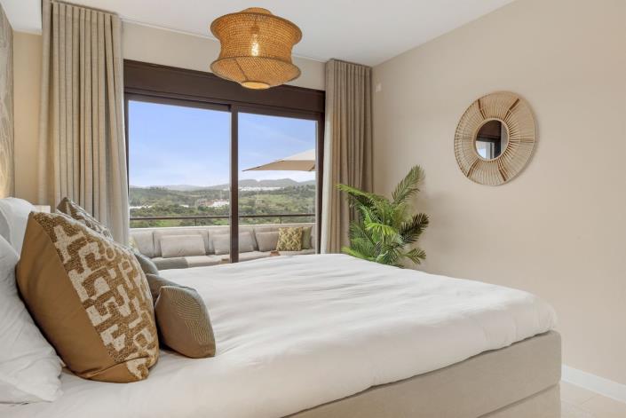 Image No.10-2 Bed Apartment for sale