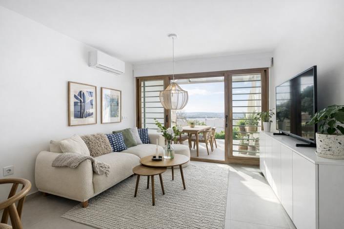 Image No.2-3 Bed Townhouse for sale