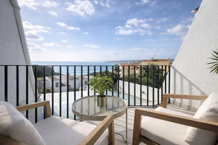 Image No.4-3 Bed Townhouse for sale