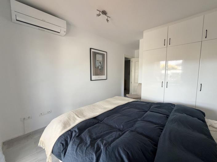 Image No.22-3 Bed Semi-Detached for sale