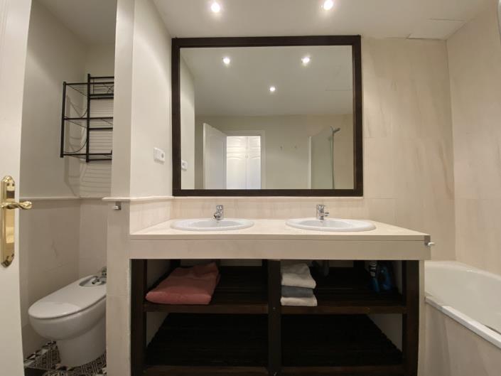 Image No.14-3 Bed Townhouse for sale