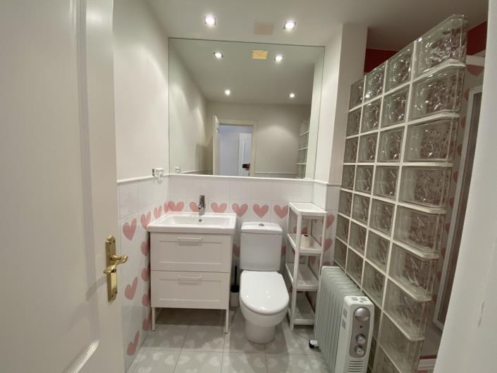 Image No.17-3 Bed Townhouse for sale