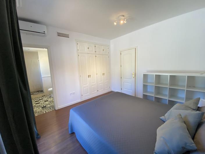 Image No.12-3 Bed Townhouse for sale