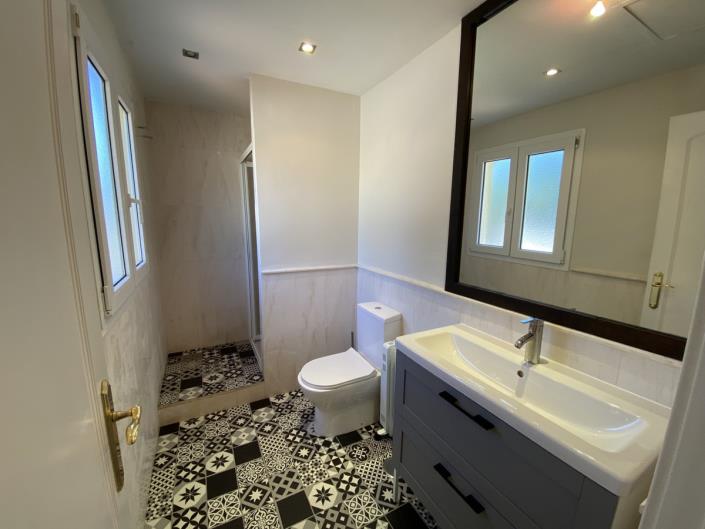 Image No.19-3 Bed Townhouse for sale