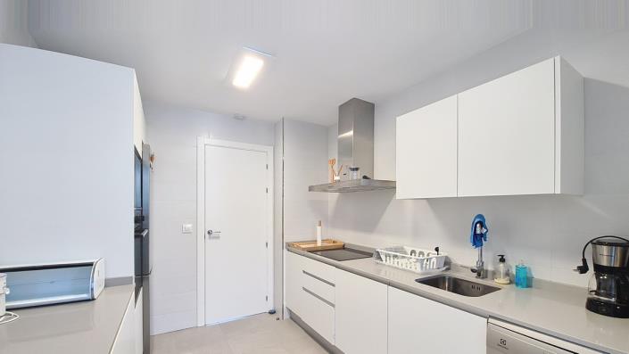 Image No.6-3 Bed Apartment for sale