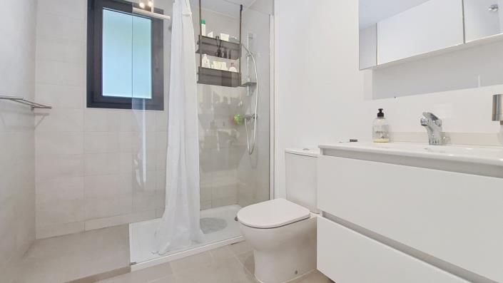 Image No.10-3 Bed Apartment for sale