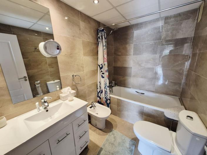 Image No.12-2 Bed Apartment for sale