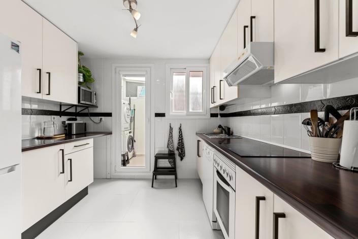 Image No.12-3 Bed Penthouse for sale